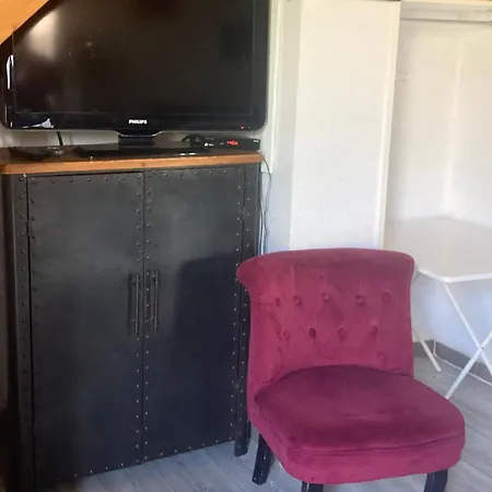 Maisonnette 43m2 Piscine Le Montueux בית נופש *